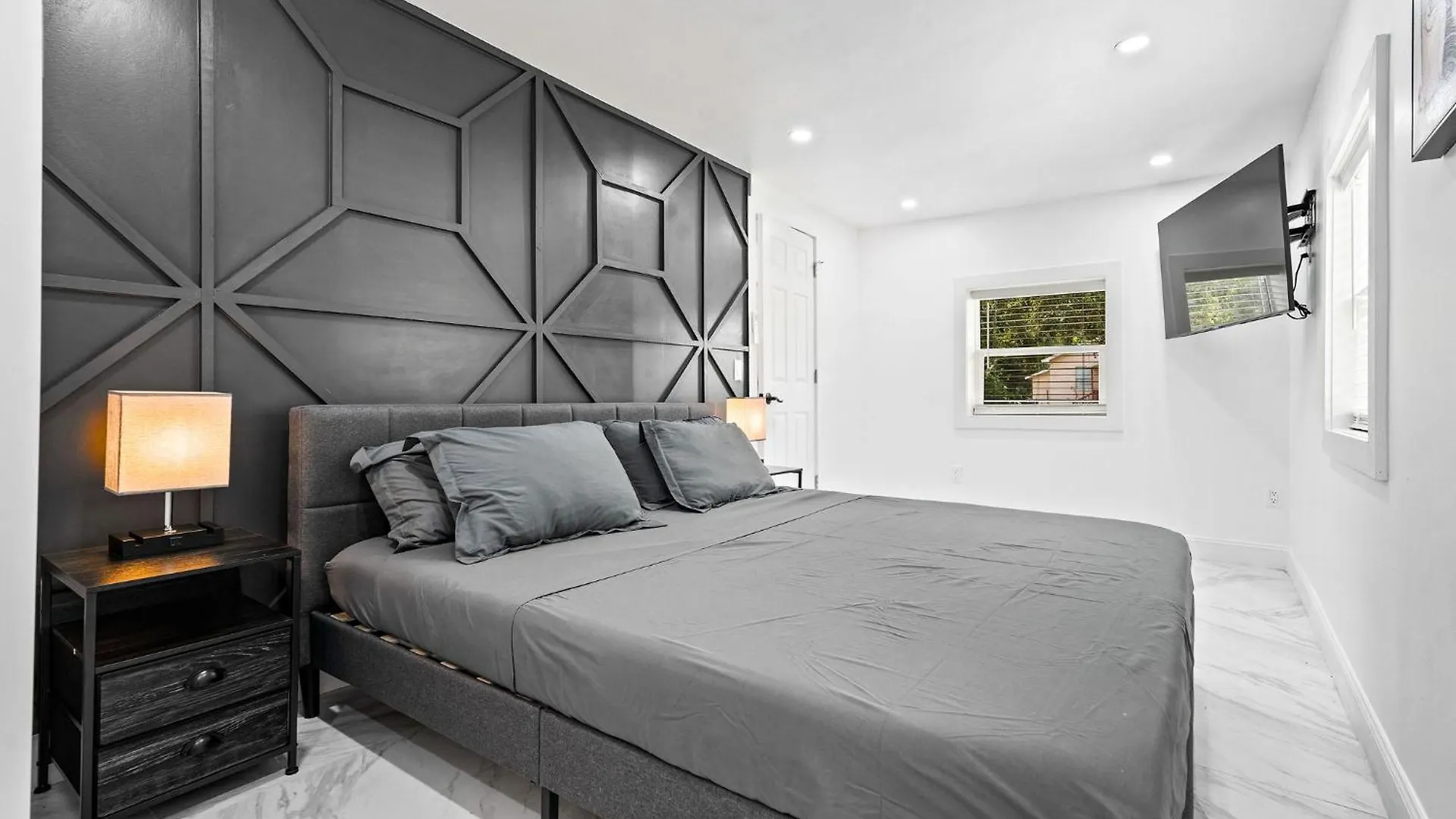 Ferienwohnung Luxury Oasis In Drew Park Tampa Apartment